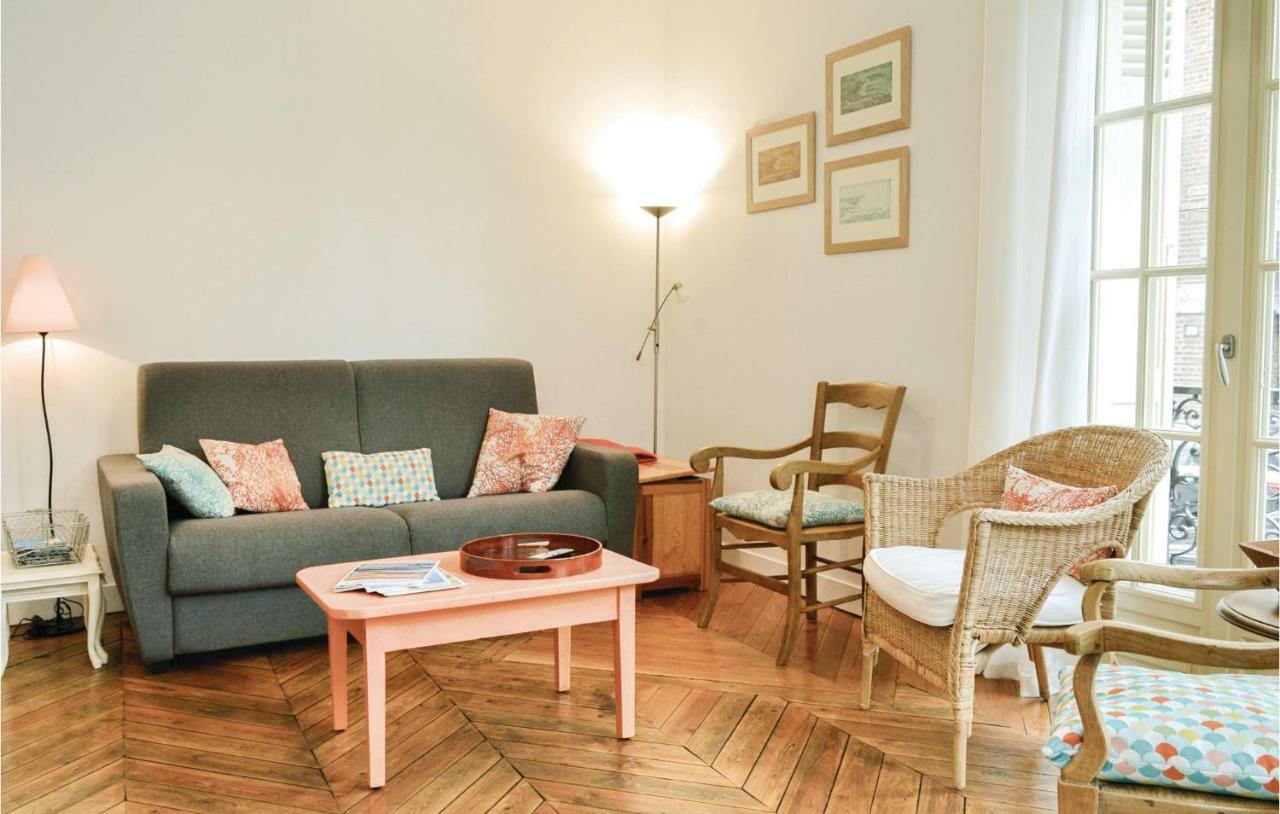 2 Bedroom Awesome Apartment In 梅尔·莱斯·拜恩斯 外观 照片